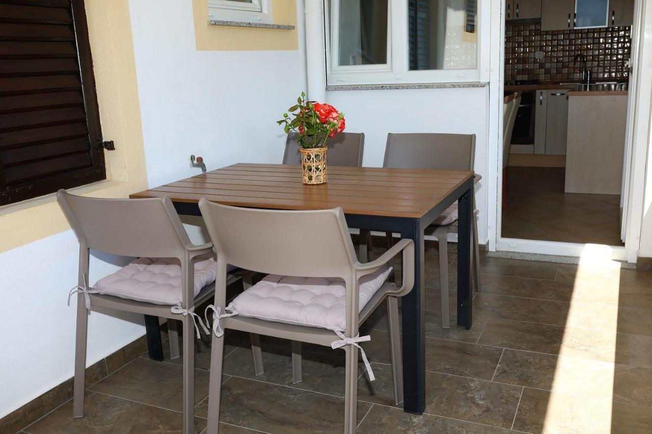 Apartmani Bruno Bibinje Bagian luar foto